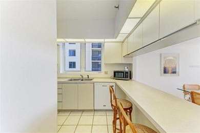 One or more photo(s) has been virtually staged. One or more on Links on Longboat Golf Club in Florida - for sale on GolfHomes.com, golf home, golf lot