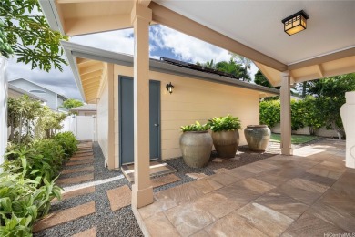Effortless single-level living in Ocean Pointe. Stone-tiled on Hoakalei Country Club At Ocean Pointe in Hawaii - for sale on GolfHomes.com, golf home, golf lot