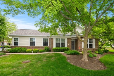 Beautifully updated 2-bedroom, 2.5-bath ranch townhome located on Carillon Lakes 3 Hole Course in Illinois - for sale on GolfHomes.com, golf home, golf lot