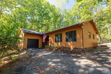Immaculate, light-filled modern ranch, fully remodeled last year on Lake Monticello Golf Course in Virginia - for sale on GolfHomes.com, golf home, golf lot