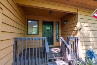 Immaculate, light-filled modern ranch, fully remodeled last year on Lake Monticello Golf Course in Virginia - for sale on GolfHomes.com, golf home, golf lot