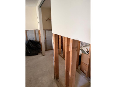 INVESTOR SPECIAL! 2 bedroom, 2 bathroom, 1 car garage home in on Sea Pines Golf Club in Florida - for sale on GolfHomes.com, golf home, golf lot