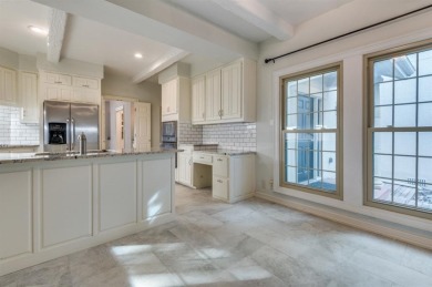 MUST SEE condo located in the desirable gated community of on Las Colinas Country Club in Texas - for sale on GolfHomes.com, golf home, golf lot