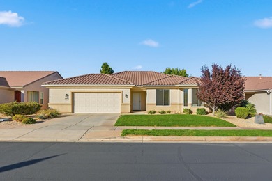Step into this super clean, bright, and absolutely charming home on Sunriver Golf Club in Utah - for sale on GolfHomes.com, golf home, golf lot