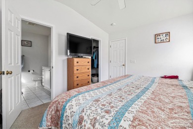 Wonderful 3 bedroom, 2 bath home located in the golf course on Arrowhead Country Club in South Carolina - for sale on GolfHomes.com, golf home, golf lot