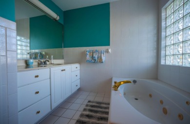 Established vacation rental in sought-after Key Colony Beach! on Key Colony Beach Golf Course in Florida - for sale on GolfHomes.com, golf home, golf lot