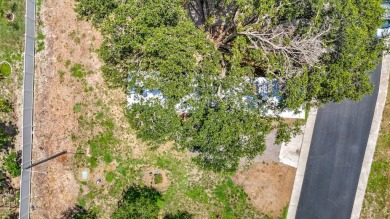 (Ver abajo en espanol)  All Ages Community - Lot rent $850 on Diamond Hill Golf and Country Club in Florida - for sale on GolfHomes.com, golf home, golf lot