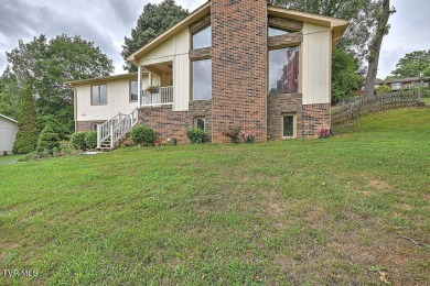 Welcome to this spacious 3-bedroom, 3-bath home, perfect for on Country Club of Bristol in Tennessee - for sale on GolfHomes.com, golf home, golf lot