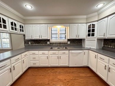 908 Dogwood Dr. in Piggott, AR. Is a newly renovated, beautiful on Sugar Creek Country Club in Arkansas - for sale on GolfHomes.com, golf home, golf lot