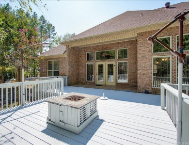 Custom Craftsman-style home with an open floor plan, cathedral on Granada Golf Course in Arkansas - for sale on GolfHomes.com, golf home, golf lot