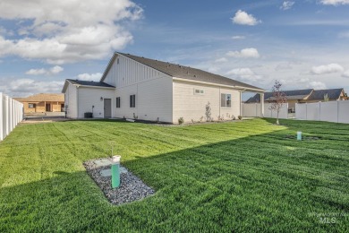 This FOUR BEDROOM home is placed perfectly on a corner lot for on Scotch Pines Golf Course in Idaho - for sale on GolfHomes.com, golf home, golf lot