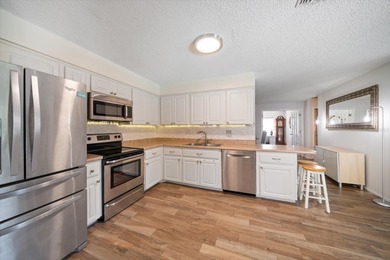 Under contract-accepting backup offers. An opportunity beckons on Lansbrook Golf Club in Florida - for sale on GolfHomes.com, golf home, golf lot