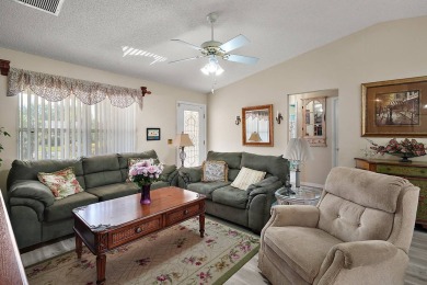 Welcome to this Designer home in The Villages! NO BOND, ROOF on The Links of Spruce Creek in Florida - for sale on GolfHomes.com, golf home, golf lot