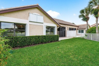 Welcome to Aberdeen Country Club, the epitome of Luxury Living on Aberdeen Golf and Country Club in Florida - for sale on GolfHomes.com, golf home, golf lot