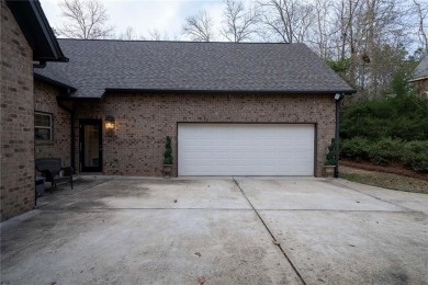 Welcome to this stunning 5 bedroom, 4 bathroom home nestled in on The Auburn University Club in Alabama - for sale on GolfHomes.com, golf home, golf lot