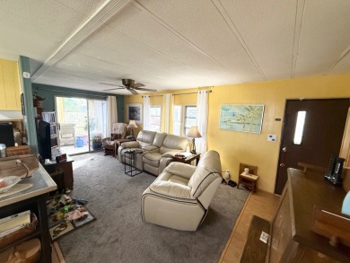 DONT MISS OUT ON THIS VERY CLEAN & WELL-MAINTAINED home is on Lone Palm Golf Club in Florida - for sale on GolfHomes.com, golf home, golf lot