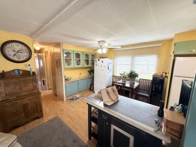 DONT MISS OUT ON THIS VERY CLEAN & WELL-MAINTAINED home is on Lone Palm Golf Club in Florida - for sale on GolfHomes.com, golf home, golf lot