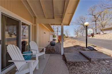 Don't miss out on this fabulous 2 bedroom 2 bathroom no step on The Oaks Golf Course in Missouri - for sale on GolfHomes.com, golf home, golf lot