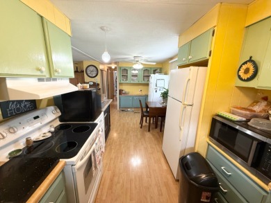 DONT MISS OUT ON THIS VERY CLEAN & WELL-MAINTAINED home is on Lone Palm Golf Club in Florida - for sale on GolfHomes.com, golf home, golf lot