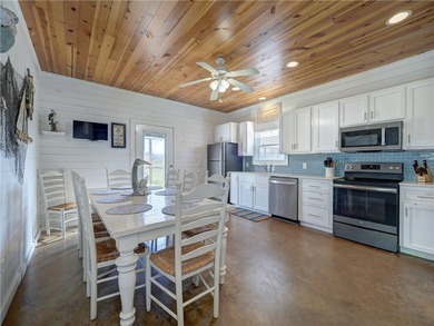 Attractive four bedrooms, 3.5 baths, free standing condo located on Palmilla Beach Golf Club in Texas - for sale on GolfHomes.com, golf home, golf lot