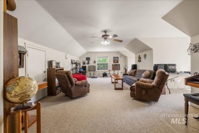 Gorgeous well maintained single level home with Beautiful 8' on Lakeview Golf Club in Idaho - for sale on GolfHomes.com, golf home, golf lot
