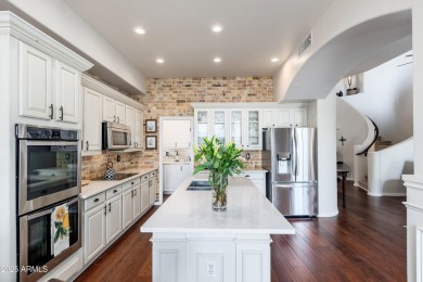 Highly updated townhome in the gated Heritage at Kierland on Kierland Golf Club in Arizona - for sale on GolfHomes.com, golf home, golf lot