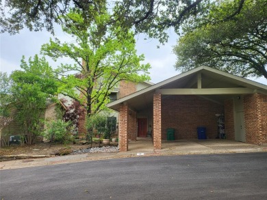 This cozy townhome has 3 bedroom with 3 bathroom. There are on The Country Place in Texas - for sale on GolfHomes.com, golf home, golf lot