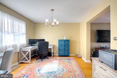 Welcome to 121 Bound Brook Ct in Washington Twp!Don't miss this on Wedgwood Country Club in New Jersey - for sale on GolfHomes.com, golf home, golf lot