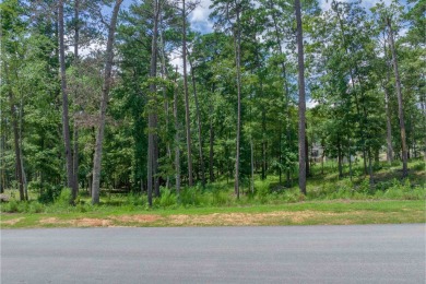 Lakefront lot in Richland Pointe subdivision! This is a very on Reynolds Lake Oconee - The Oconee in Georgia - for sale on GolfHomes.com, golf home, golf lot
