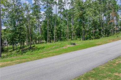 Lakefront lot in Richland Pointe subdivision! This is a very on Reynolds Lake Oconee - The Oconee in Georgia - for sale on GolfHomes.com, golf home, golf lot