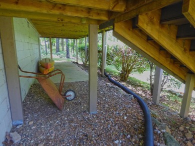 Built for comfort and ease of living, this home on Lake Navajo on Cherokee Village North Course in Arkansas - for sale on GolfHomes.com, golf home, golf lot