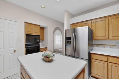 Lovely single story 2 Bedroom 1.75 Bath home in gated Tanoan on Tanoan Country Club in New Mexico - for sale on GolfHomes.com, golf home, golf lot