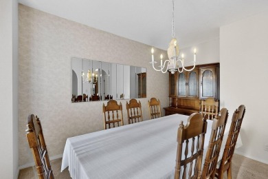 Lovely single story 2 Bedroom 1.75 Bath home in gated Tanoan on Tanoan Country Club in New Mexico - for sale on GolfHomes.com, golf home, golf lot