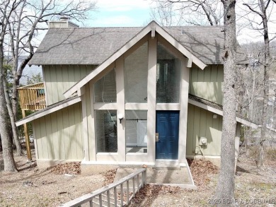Buy with confidence.  Taken down to the studs and remodeled on The Oaks Golf Course in Missouri - for sale on GolfHomes.com, golf home, golf lot