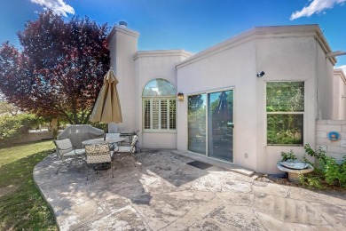 Lovely single story 2 Bedroom 1.75 Bath home in gated Tanoan on Tanoan Country Club in New Mexico - for sale on GolfHomes.com, golf home, golf lot