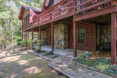 A stunning Log Home in Tellico Village! Discover the perfect on Toqua Golf Course - Loudon County in Tennessee - for sale on GolfHomes.com, golf home, golf lot