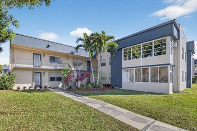 Welcome to Delray Beach! This move-in ready Kings Point condo is on Kings Point Golf -Flanders Way in Florida - for sale on GolfHomes.com, golf home, golf lot