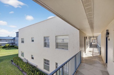 Welcome to Delray Beach! This move-in ready Kings Point condo is on Kings Point Golf -Flanders Way in Florida - for sale on GolfHomes.com, golf home, golf lot