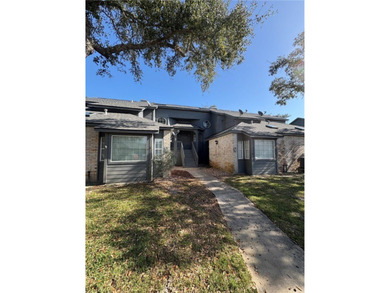 What a great place to call home in the quite, sofisticated Oak on Rockport Country Club in Texas - for sale on GolfHomes.com, golf home, golf lot