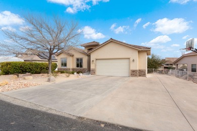 Great newer build in the very desirable Bloomington Hills North on St. George Golf Course in Utah - for sale on GolfHomes.com, golf home, golf lot