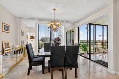 Experience the luxury of this spacious 3bed/2.5bath condo in on Boca Pointe Country Club in Florida - for sale on GolfHomes.com, golf home, golf lot