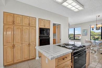 Rare opportunity to put your own stamp on a spacious 3bed/2 on Boca Pointe Country Club in Florida - for sale on GolfHomes.com, golf home, golf lot