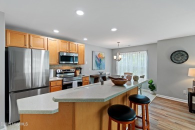PERFECTLY UPDATED FURNISHED PENTHOUSE CONDO located in beautiful on Members Club At St. James Plantation in North Carolina - for sale on GolfHomes.com, golf home, golf lot