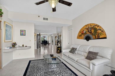 Experience the luxury of this spacious 3bed/2.5bath condo in on Boca Pointe Country Club in Florida - for sale on GolfHomes.com, golf home, golf lot