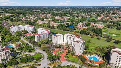 Experience the luxury of this spacious 3bed/2.5bath condo in on Boca Pointe Country Club in Florida - for sale on GolfHomes.com, golf home, golf lot
