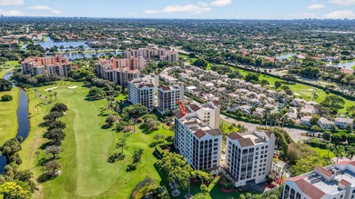 Experience the luxury of this spacious 3bed/2.5bath condo in on Boca Pointe Country Club in Florida - for sale on GolfHomes.com, golf home, golf lot