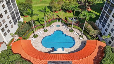 Experience the luxury of this spacious 3bed/2.5bath condo in on Boca Pointe Country Club in Florida - for sale on GolfHomes.com, golf home, golf lot