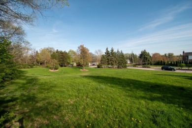 Welcome to Thunder Hill of Broken Arrow! Ready to Build Your on Broken Arrow Golf Club in Illinois - for sale on GolfHomes.com, golf home, golf lot