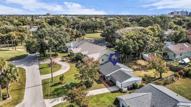 ABSOLUTELY FANTASTIC COLLEGE PARK BUNGALOW JUST LISTED! Located on Dubsdread Golf Course in Florida - for sale on GolfHomes.com, golf home, golf lot