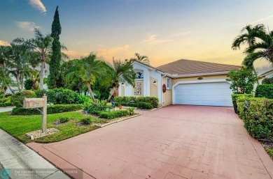 This Eastpoint CC home is CBS BLOCK (not wood frame!) with on Eastpointe Country Club in Florida - for sale on GolfHomes.com, golf home, golf lot